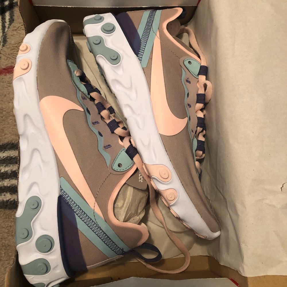 Nike React Element 55s